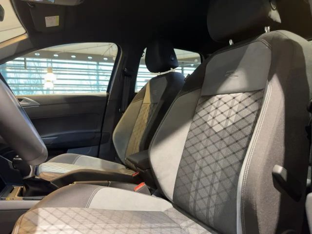 Volkswagen Taigo 1.0 TSI DSG R-Line