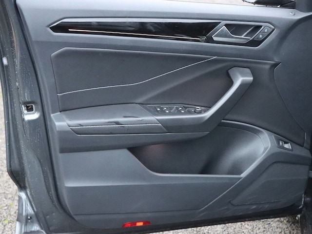 Volkswagen T-Roc 1.5 TSI DSG IQ.Drive R-Line