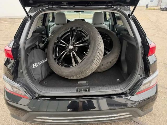 Hyundai Kona 64 kWh Electric Prime