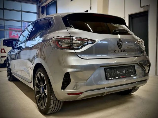 Renault Clio Alpine E-Tech Esprit