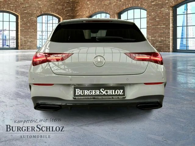 Mercedes-Benz CLA 180 Shooting Brake