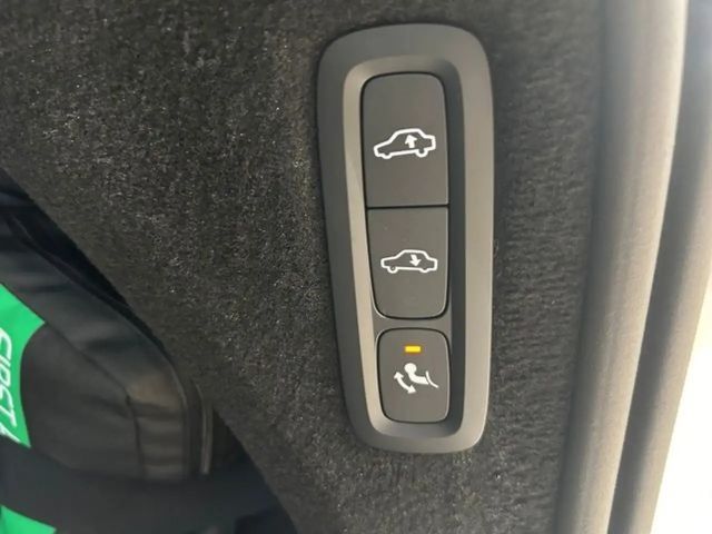 Volvo XC90 AWD Dark Plus T8