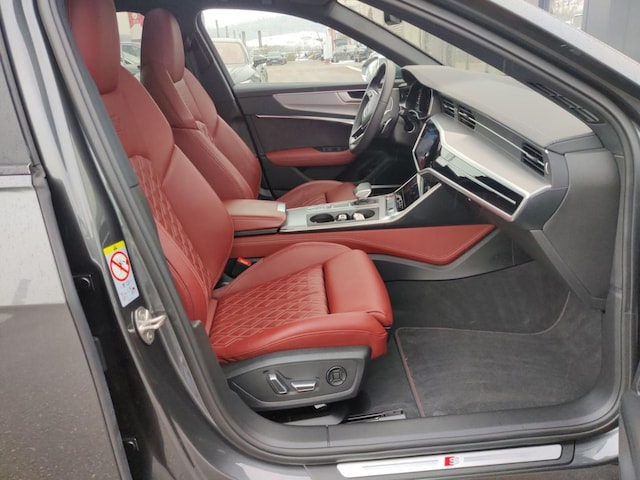 Audi S6 Avant Quattro