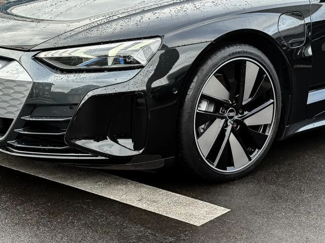 Audi e-tron GT Matrix/HuD/B&O/Allradlenk./air suspen.