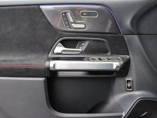 Mercedes-Benz GLB 200 AMG Line