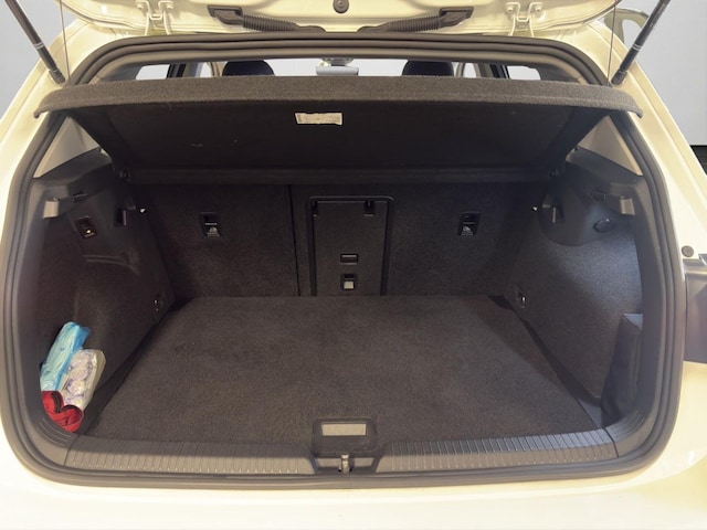 Volkswagen Golf 2.0 TDI DSG Golf VIII