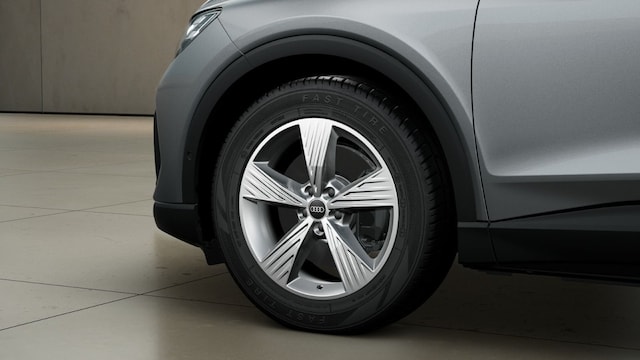 Audi Q4 e-tron SUV 45 e-tron Audi Q4 e-tron