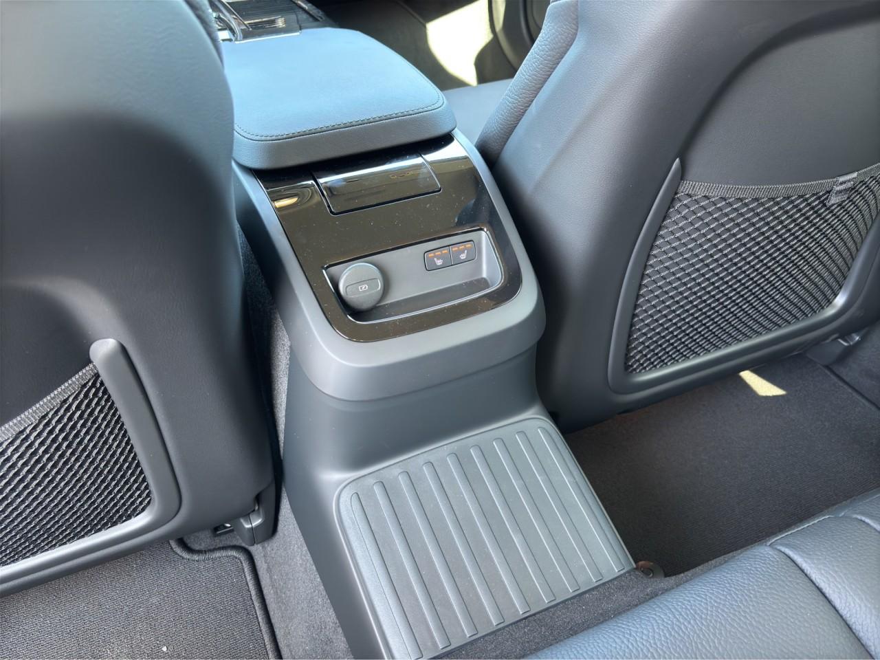 Volvo V60 AWD Dark Plus T8