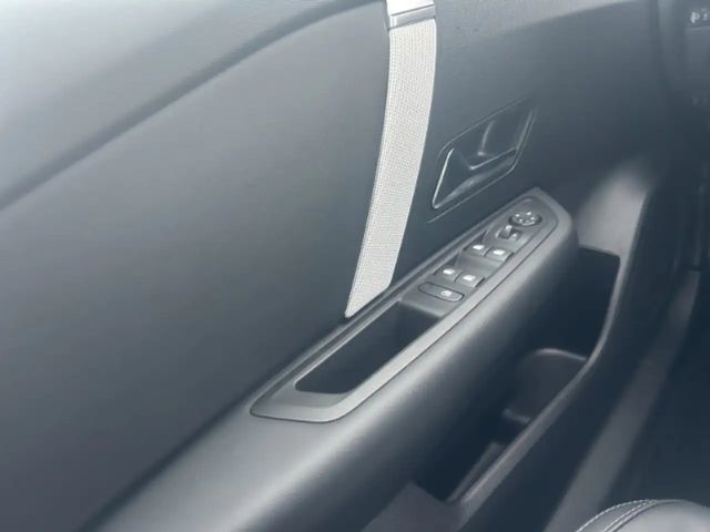 Citroën C4 Hybrid Max