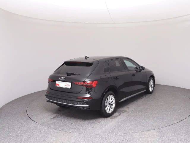 Audi A3 30 TFSI Sedan