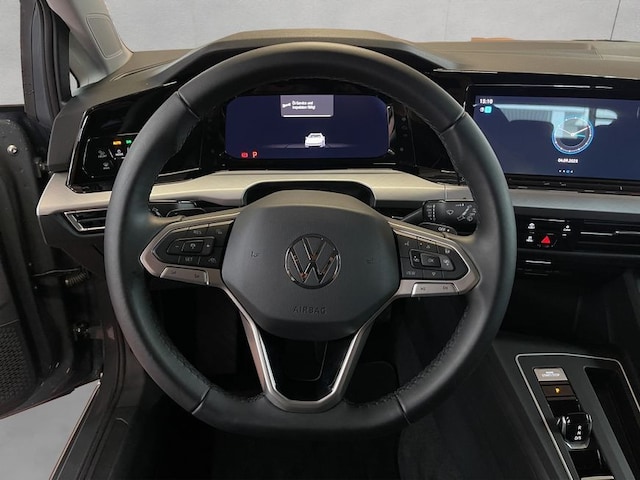 Volkswagen Golf 1.5 eTSI DSG Life Variant