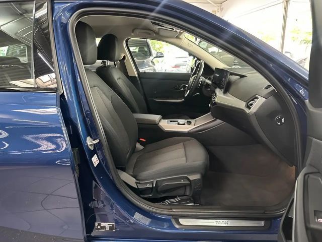 BMW 320 320d Touring xDrive