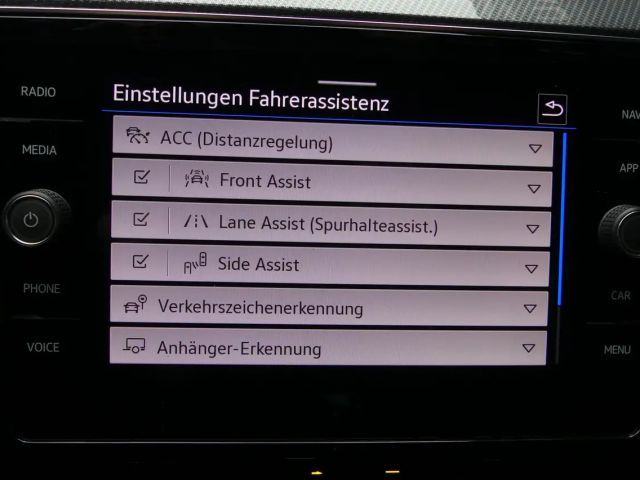 Volkswagen Passat 2.0 TSI R-Line Variant