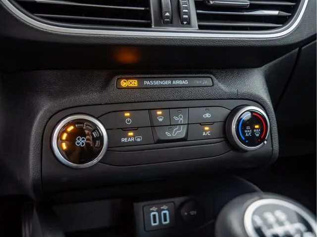 Ford Focus C & C 1.0L 125PS