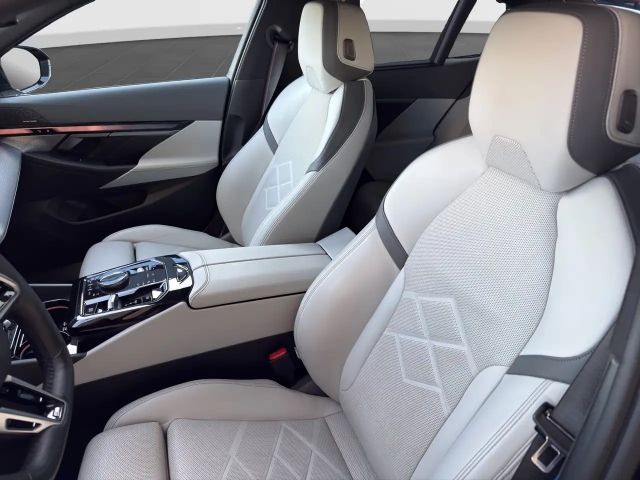 BMW i5 M-Sport Sedan eDrive40