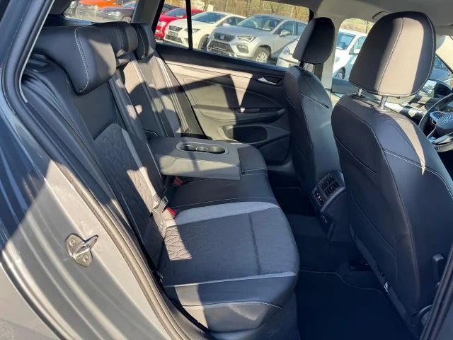 Volkswagen Golf 1.5 TSI Golf VIII