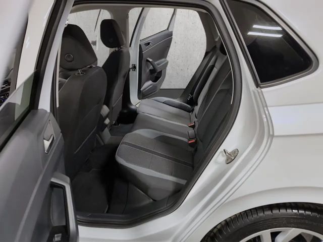 Volkswagen Polo 1.0 TSI DSG Style