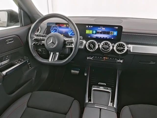 Mercedes-Benz EQB 300 4MATIC AMG Line