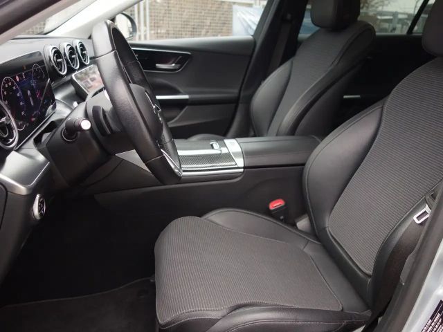 Mercedes-Benz C 180 AVANTGARDE Estate