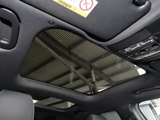 Mercedes-Benz GLA 200 AMG Line