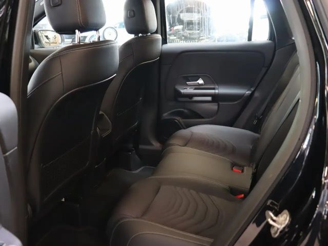 Mercedes-Benz GLA 180 GLA 180 d