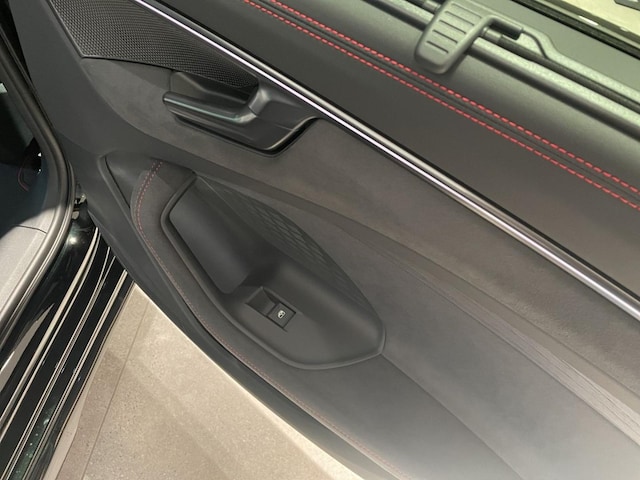 Audi A6 e-tron Avant Quattro