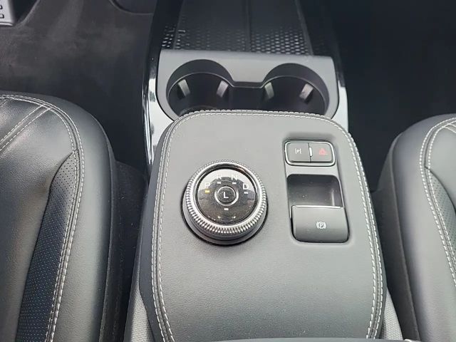 Ford Mustang Mach-E Basis Panorama Navi Digitales Cockpit Memory Sitze