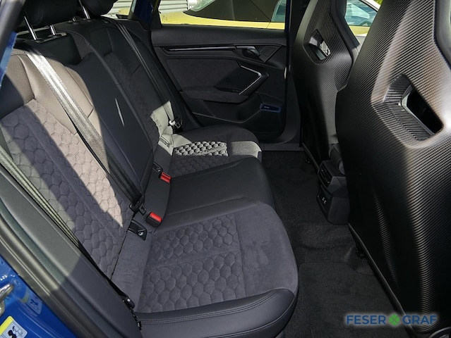 Audi RS3 Quattro S-Tronic Sedan