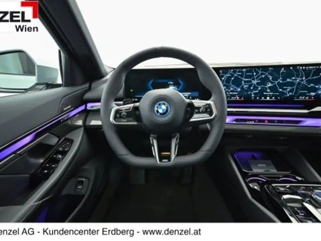 BMW i5 Touring eDrive40