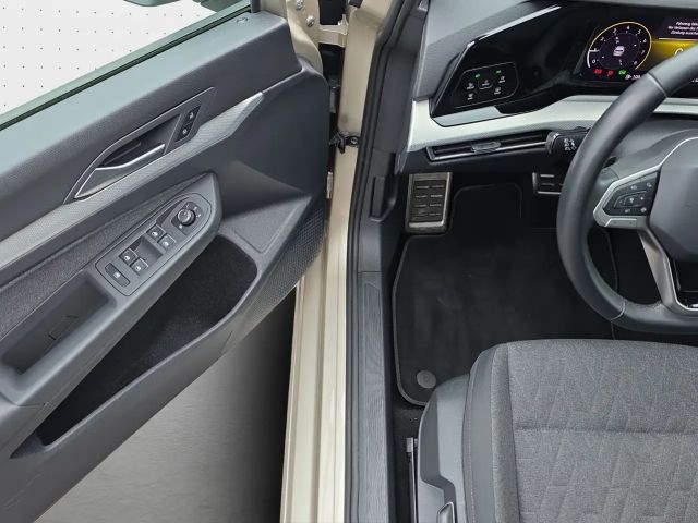 Volkswagen Golf 1.5 eTSI DSG Life Move