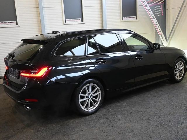 BMW 320 320d Touring xDrive