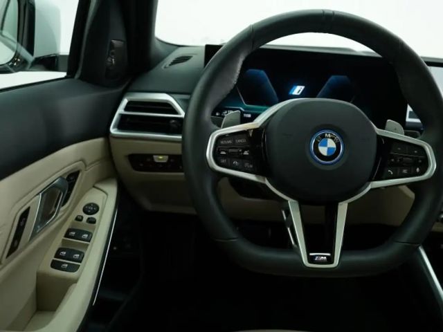 BMW 330 330e M-Sport Touring