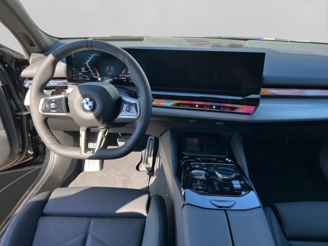 BMW 540 540d M-Sport Touring xDrive