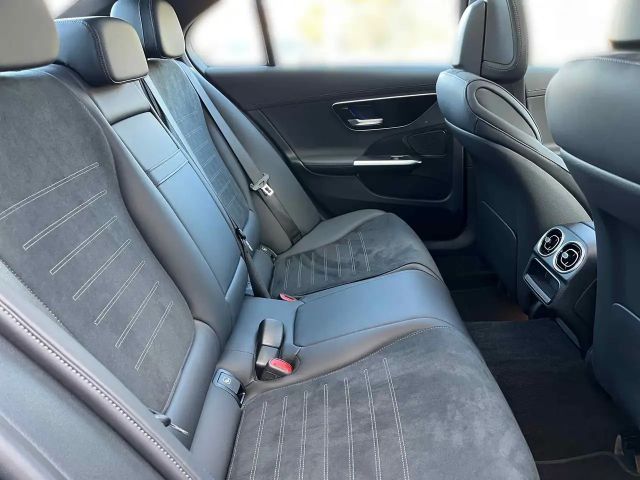 Mercedes-Benz C 300 AMG Line Sedan