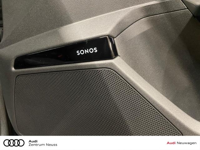 Audi RS3 Quattro S-Tronic Sedan