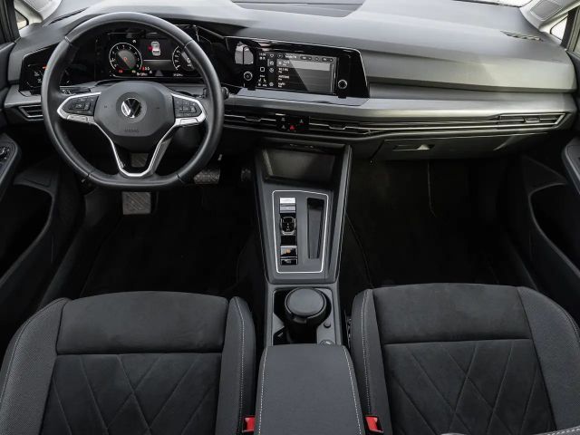 Volkswagen Golf 1.5 eTSI DSG Style