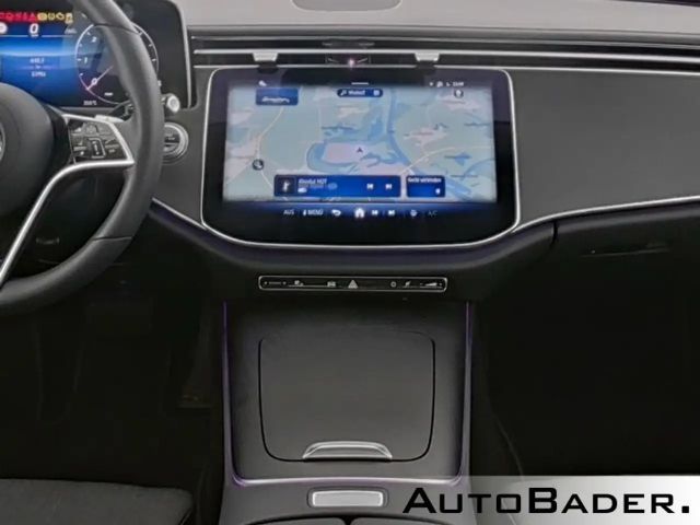 Mercedes-Benz E 220 AVANTGARDE E 220 d Estate