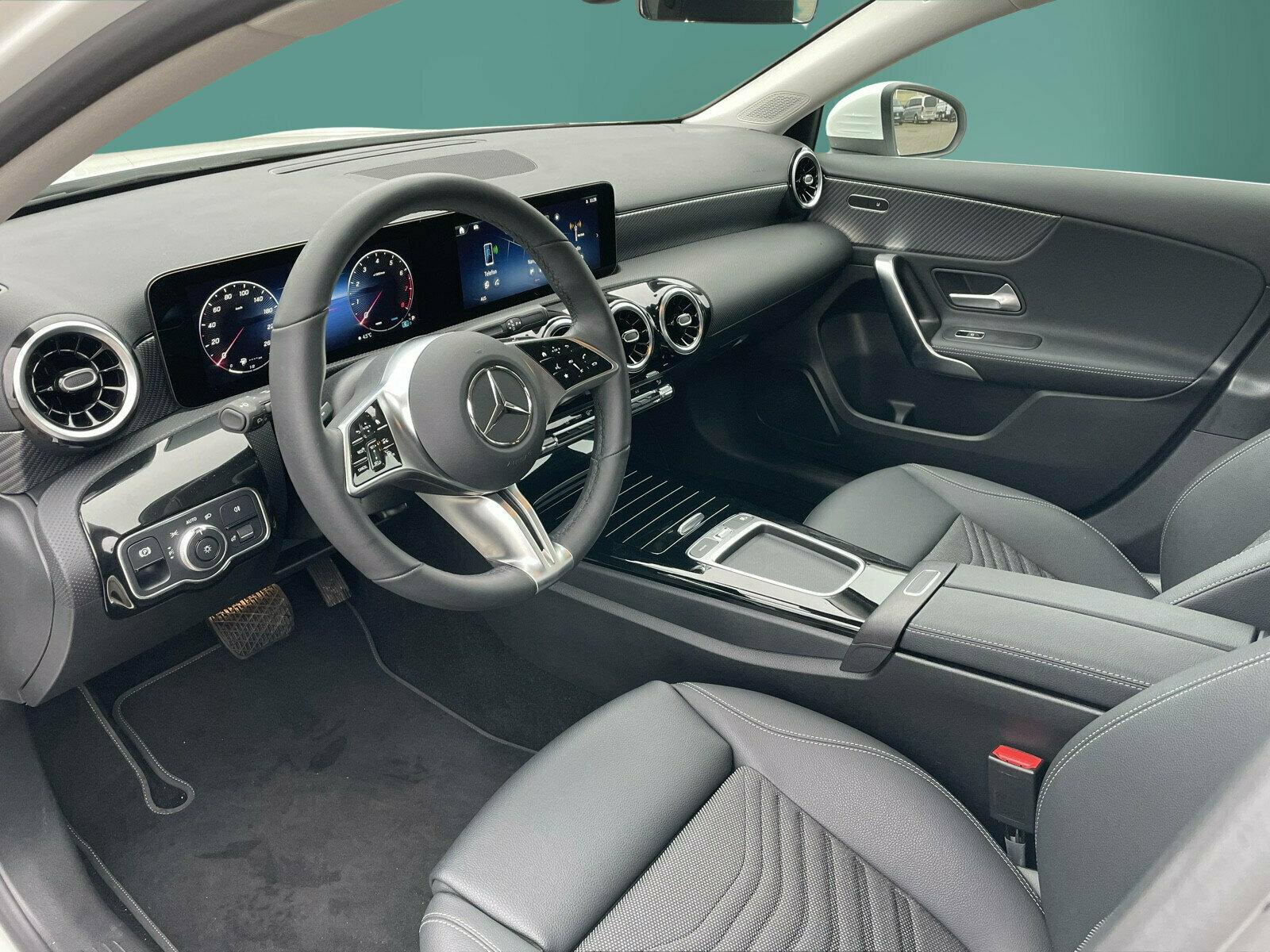 Mercedes-Benz A 200 Progressive