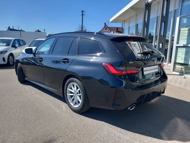 BMW 320 320d M-Sport Touring