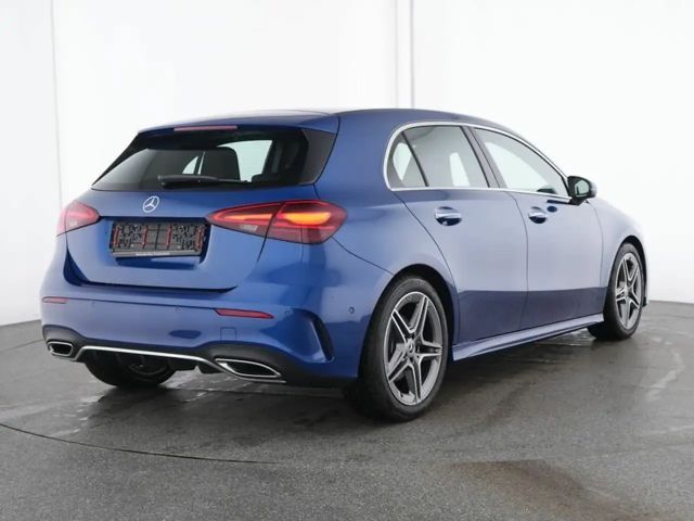 Mercedes-Benz A 220 4MATIC AMG Line