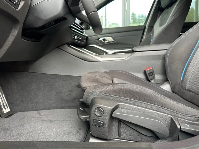 BMW 318 318d M-Sport Sedan