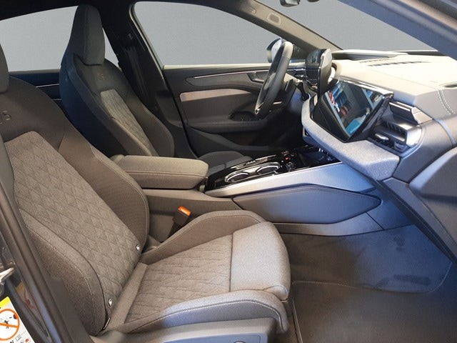 Audi A6 Quattro S-Tronic Sedan