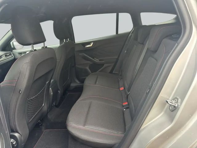 Ford Focus EcoBoost ST Line Wagon
