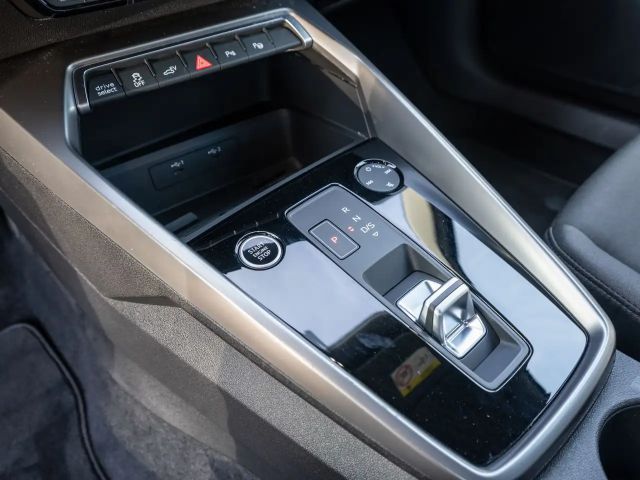 Audi A3 40 TFSI Sedan