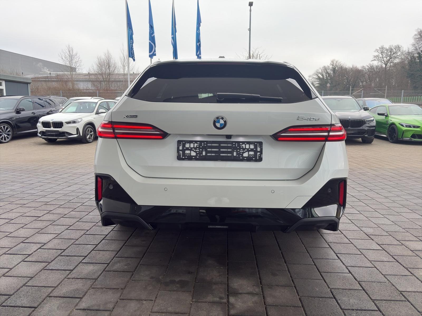 BMW 540 540d M-Sport Touring xDrive