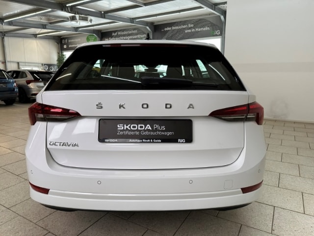 Skoda Octavia 1.5 TSI Ambition Combi