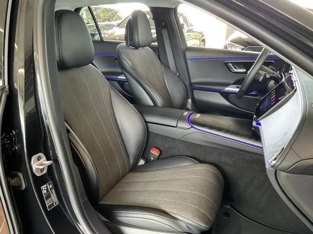 Mercedes-Benz E 220 AVANTGARDE E 220 d Estate