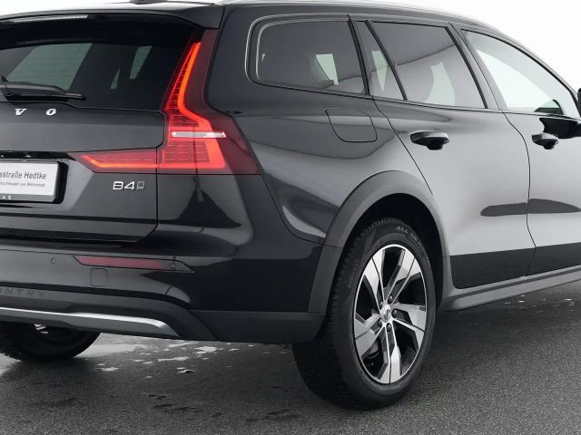 Volvo V60 Cross Country AWD Plus