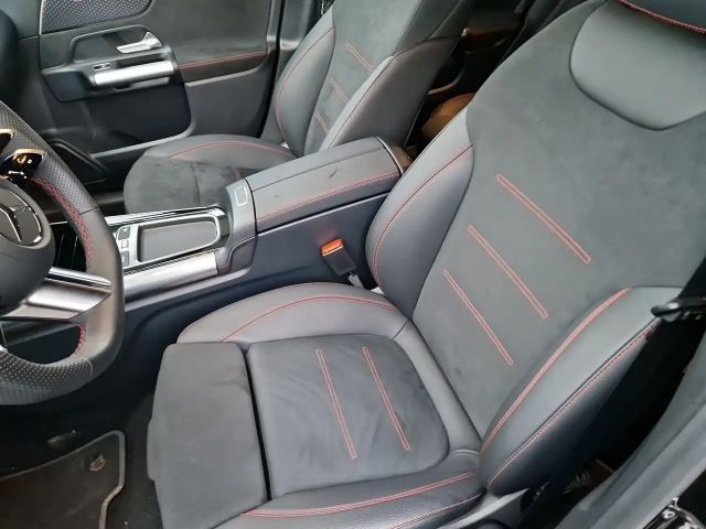 Mercedes-Benz EQA 350 4MATIC AMG Line