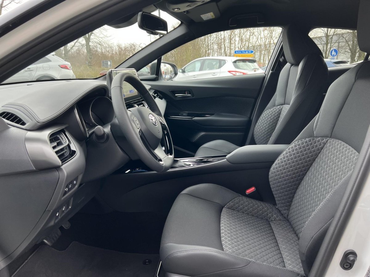 Toyota C-HR 5-deurs Bi-Tone Team D